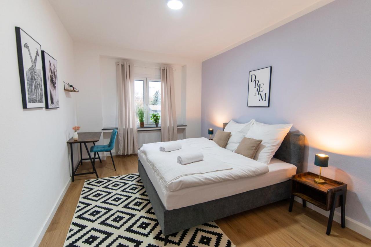 Peter Apartments - Wohnung 90Qm, 3 Schlafzimmer, Kueche, Wohnzimmer, Balkon, Netflix 富尔达 外观 照片