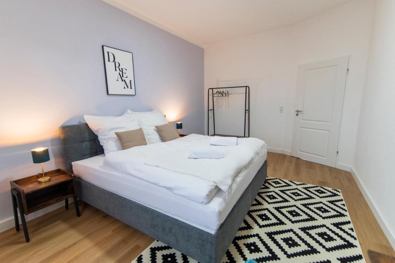 Peter Apartments - Wohnung 90Qm, 3 Schlafzimmer, Kueche, Wohnzimmer, Balkon, Netflix 富尔达 外观 照片