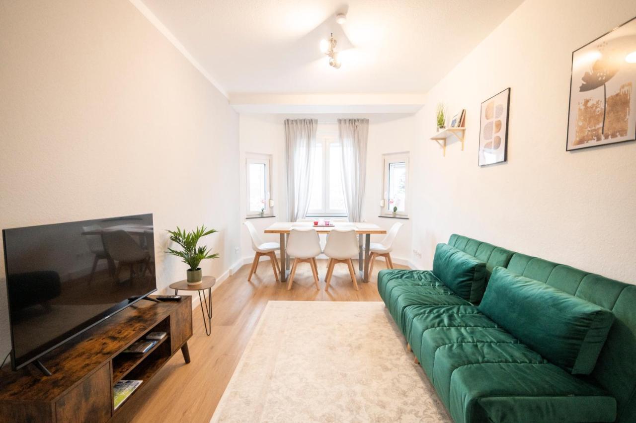 Peter Apartments - Wohnung 90Qm, 3 Schlafzimmer, Kueche, Wohnzimmer, Balkon, Netflix 富尔达 外观 照片